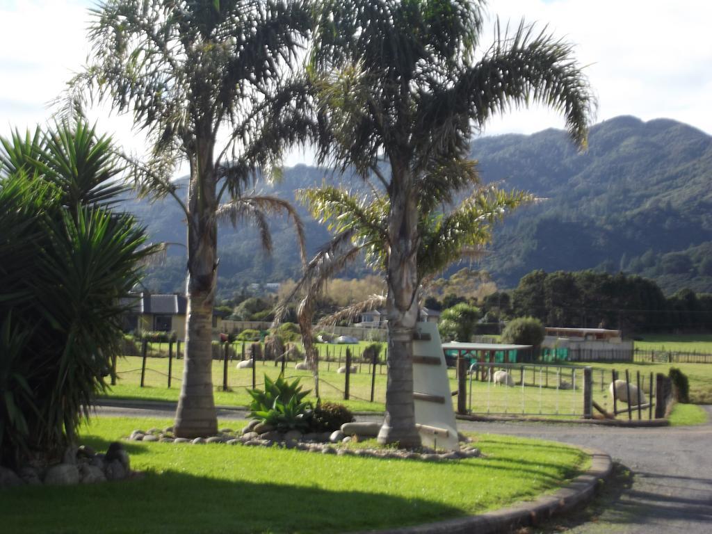 The Little Farm Coromandel Hotell Eksteriør bilde