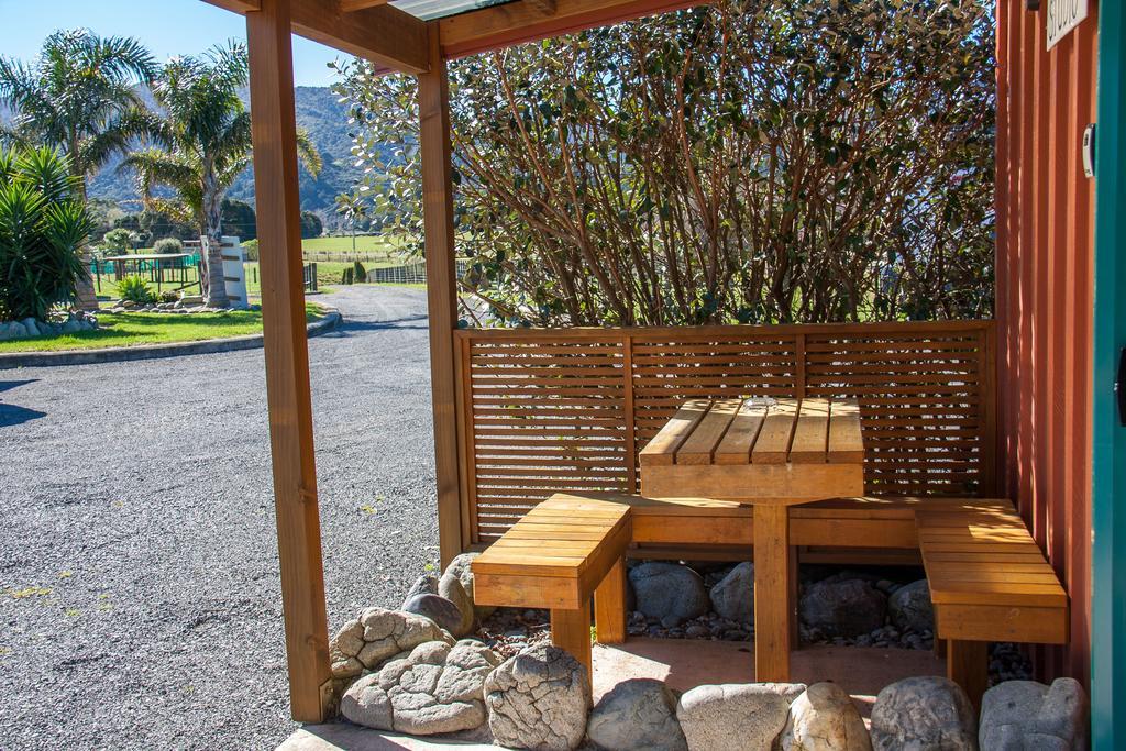 The Little Farm Coromandel Hotell Eksteriør bilde